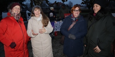 Die Kandidatinnen der SP für die Sekundarschulbehörde kandidiert Marie-Line Meyenhofer (bisher), Claudia Kübler Ehm (neu), Christine Graeser (bisher) und Désirée Hurtado (neu). (v.l.)