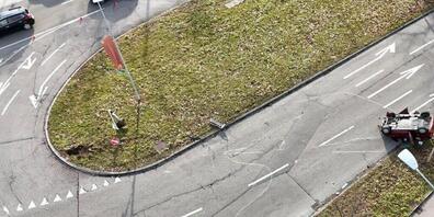 Zu dem Unfall kam es auf der Ueberlandstrasse kurz vor der Verzweigung mit der Winterthurerstrasse.