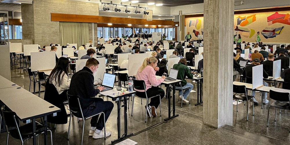 2022 wurden erstmals digitale Prüfungen angeboten.