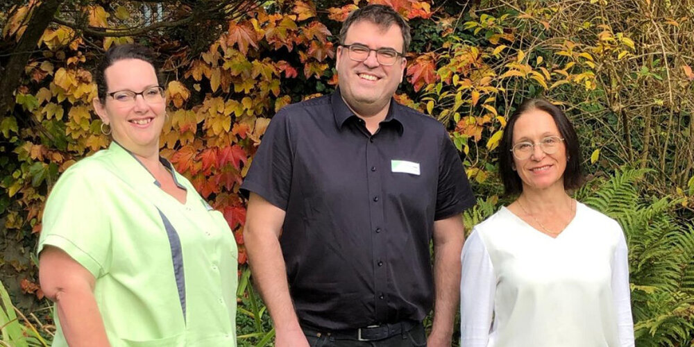 Die Leitung vom Grüneck freut sich auf das erweiterte Angebot im Zentrum (v.l.): Birgit Spangaro, Gruppenleiterin Pflege und Betreuung, Adrian Fuchs, Leiter Pflege und Betreuung, stv. Geschäftsleiter, und Geschäftsleiterin Silvia Rotondi.