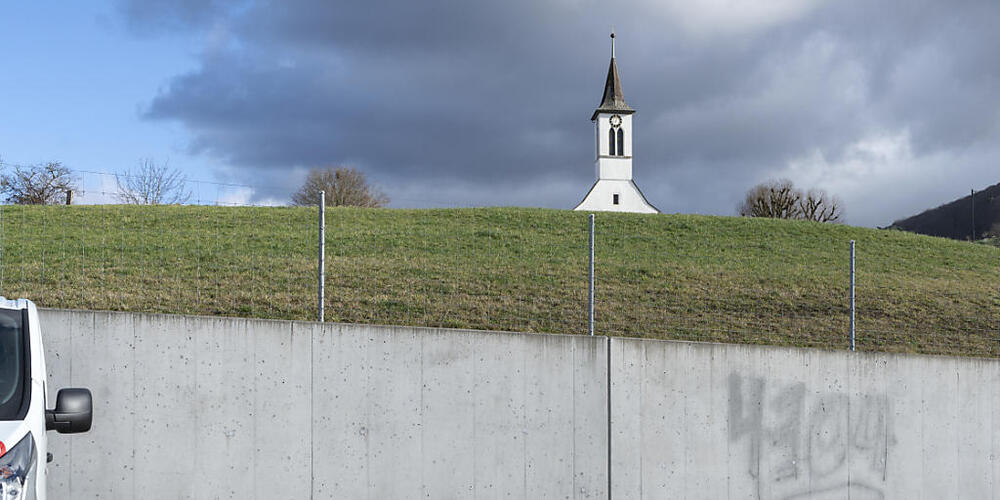 Der Kanton Zürich streicht die "Pflicht zum Parkplatz". Künftig sollen die Gemeinden selber entscheiden, wie viele Parkplätze bei Überbauungen notwendig sind. (Symbolbild)