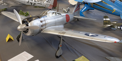 Massstabsgetreues Modell einer Mitsubishi A6M5, bekannt als japanische «Zero».