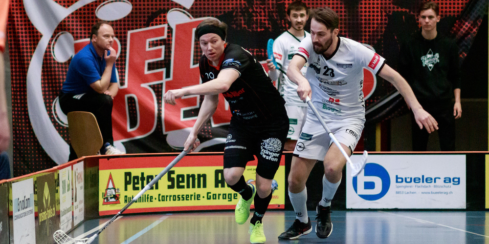 Anssi Soini (links) traf bei seinem Comeback doppelt für die Red Devils. 
