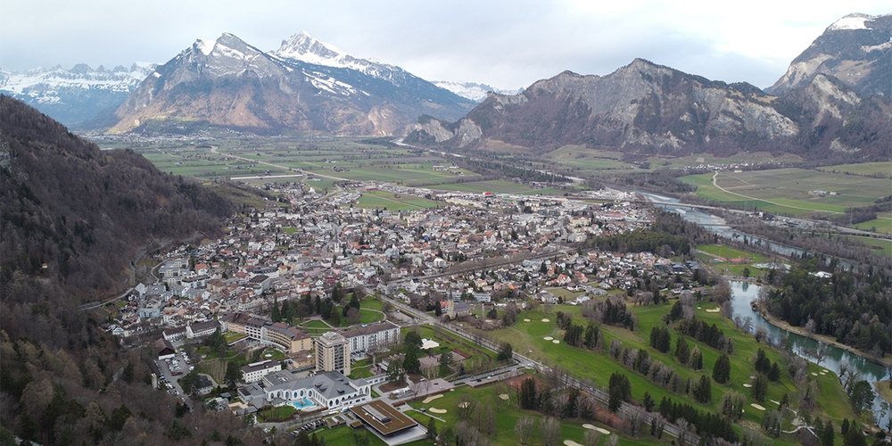 Schnellere Massnahmen gefordert: Laut Kantonsrat Daniel Grünenfelder ist die aktuelle Verkehrssituation in Bad Ragaz besonders an Sonntagen untragbar.