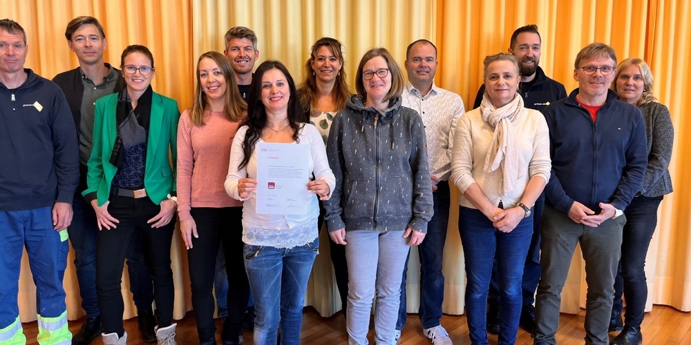 Das Team der Gemeinde Mönchaltorf freut sich über die Auszeichnung. 