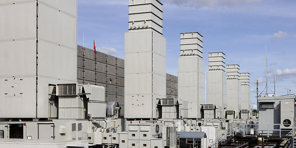 Das Reservekraftwerk des Bundes in der Gemeinde Birr im Kanton Aargau soll in einer Notsituation Storm produzieren. Die gelockerten Umweltauflagen sollen gemäss Aargauer Regierungsrat nur bis Ende 2026 gelten. (Archivbild)
