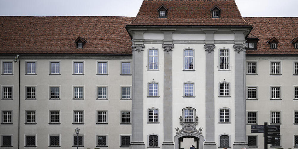 Die St.Galler Regierung hat noch nicht bekanntgegeben, ob sie ein Sparpaket für notwendig hält. (Archivbild)