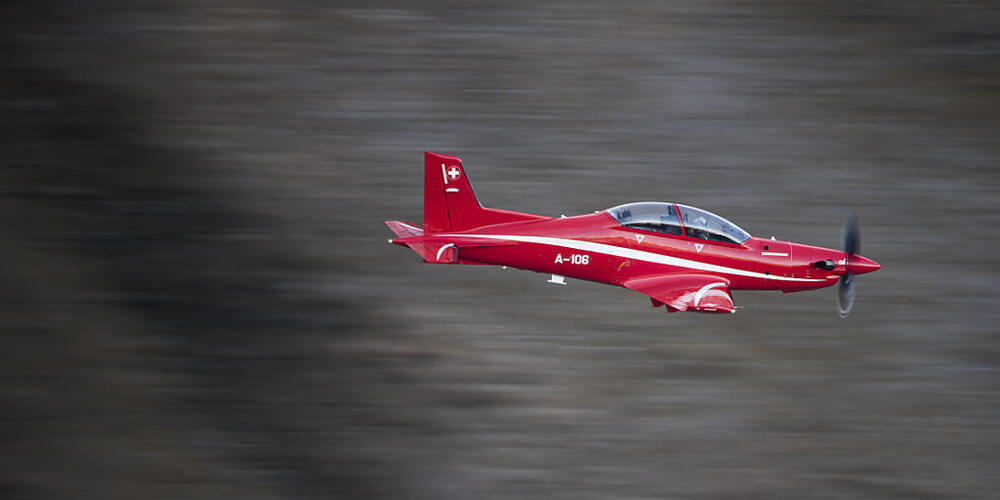 Ein PC-21, fotografiert in der Nähe von Meiringen BE. (Archivaufnahme)