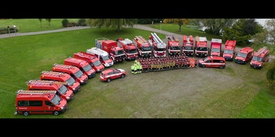 Die Angehörigen der Feuerwehr Kreuzlingen präsentieren sich und ihre Flotte mit 20 Fahrzeugen. 