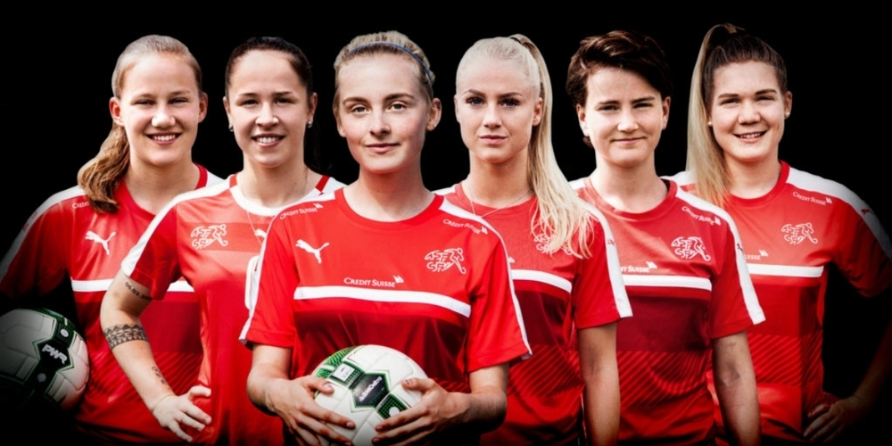 Blicken wieder optimistischer nach vorne: die Schweizer Fussballerinnen machen in England eine gute Figur.