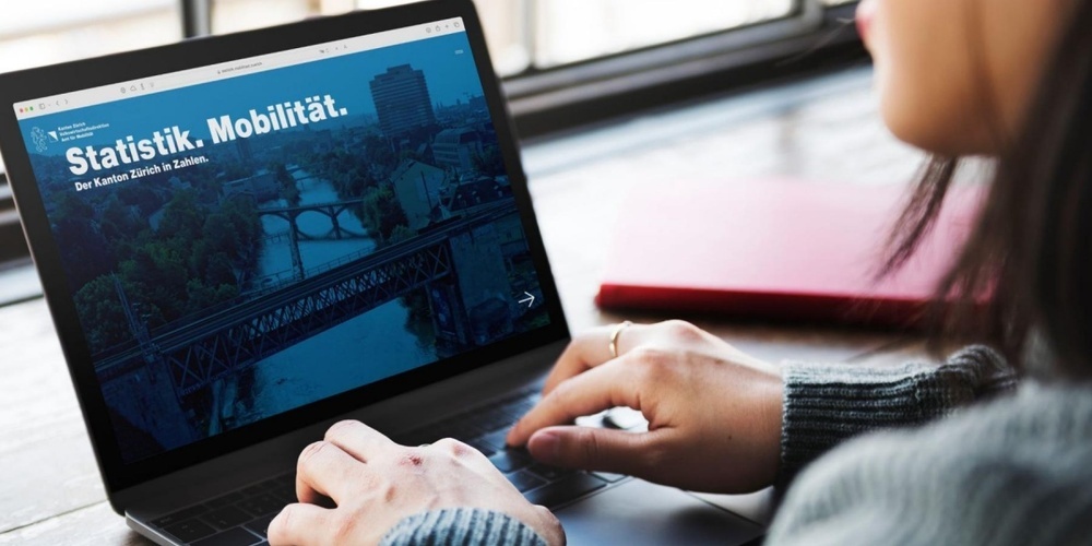 Auf der Plattform «Statistik Mobilität» können Trends und Entwicklungen in verschiedenen Bereichen der Mobilität, wie beispielsweise Homeoffice, erkundet werden.