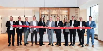 Verwaltungsrat und Bankleitung der Raiffeisenbank Regio Uzwil v.l.n.: Silvan Räss, Werner Ryser, Andreas Meienhofer, Johannes Anderegg, Janine Studerus, Christof Oswald, Thomas Schildknecht, Judit Fröhlich, Marco Frauchiger, Christian Krauer und Marco Schlatter.