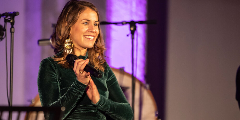 Eliane  wurde bei den Swiss Music Awards 2018 als «Best Female Solo Act» ausgezeichnet