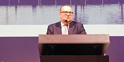 Martin Stöckling. Stadtpräsident von Rapperswil-Jona, bei seinem letzten Auftritt an der Bürgerversammlung.