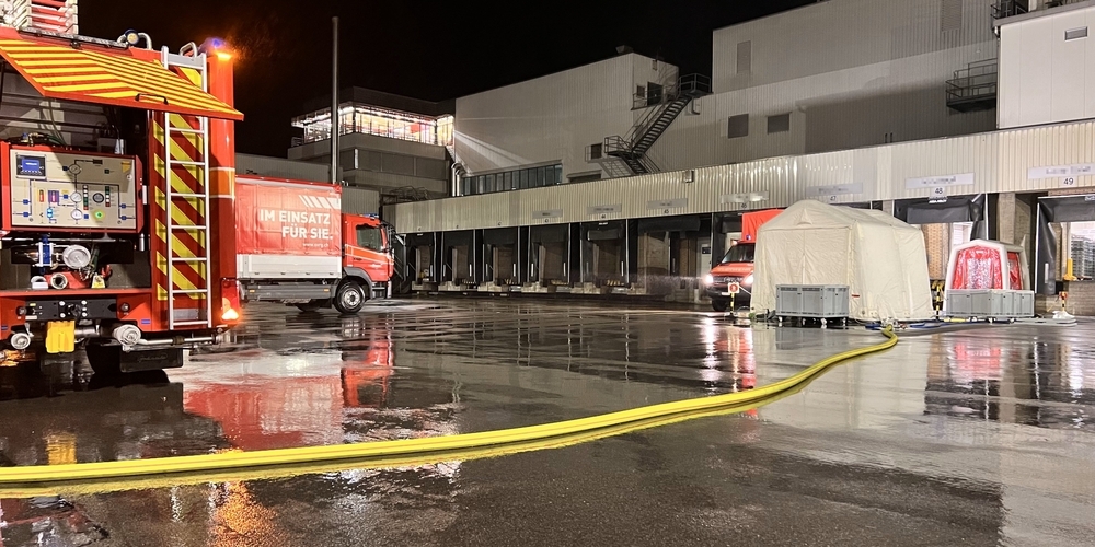 Die Blaulichtorganisationen standen mit einem Grossaufgebot im Einsatz.