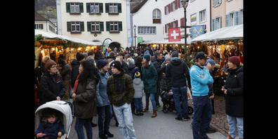 Entspannte Marktkulisse: Ein Mix aus beruhigendem Geplapper und Geklapper. 
