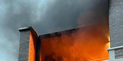 Auf der Terrasse eines Mehrfamilienhauses in Schwamendingen ist am Mittwoch ein Brand ausgebrochen.
