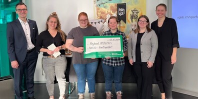 David Ruess (Leiter Niederlassung SGKB Diepoldsau), Daria Graf (Gruppenleitung Kreativwerkstatt Rhyboot), Naemi Gabathuler (Mitarbeiterin Rhyboot), Verena Pracher (Mitarbeiterin Rhyboot), Marie-Anne Kuster (Beraterin Bedienung SGKB Diepoldsau), Winona Berweger (Assistentin Privatkunden SGKB Diepoldsau)