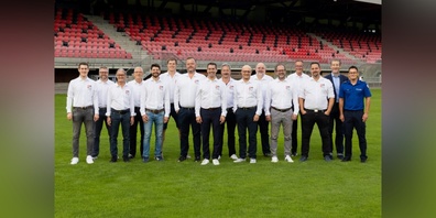 OK: Marc Keller, Tino Stadler, Fritz Bischoff, Martin Stadler, Andy Rohrer, Marcel Oertig, Marcel Gächter, Michael Götte, Thomas Eberle, Nicolò Paganini, Ruedi Studerus, Matthias Berger, Marcel Thoma, Hansueli Frei / Gäste: Alexander Linder, Leiter Dienststelle Sport Stadt St.Gallen und Thomas Christen, Leiter Quartierpolizei Stadtpolizei St.Gallen (v.l.n.r.) | Es fehlen: Markus Frauenfelder, Simon Thalmann, Thomas Kirchhofer, Martin Kurmann.