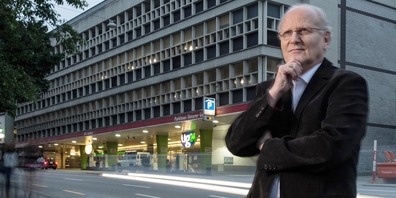 Richard Tschannen vor dem  ehemaligen «UG24» am Unteren Graben – ein beliebter Treffpunkt mit Bistro, Tankstelle, Parkhaus, Garage, das zu St.Gallen gehörte wie die Stiftsbibliothek und die Olma