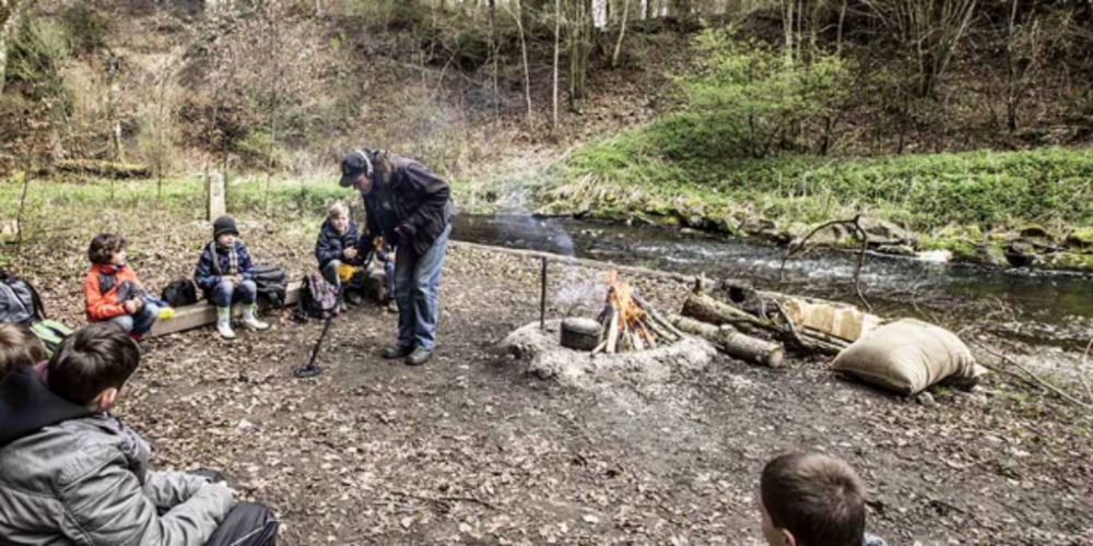 Der Ferienplausch bietet eine Vielzahl an Aktivitäten, die sowohl drinnen als auch draussen stattfinden.
