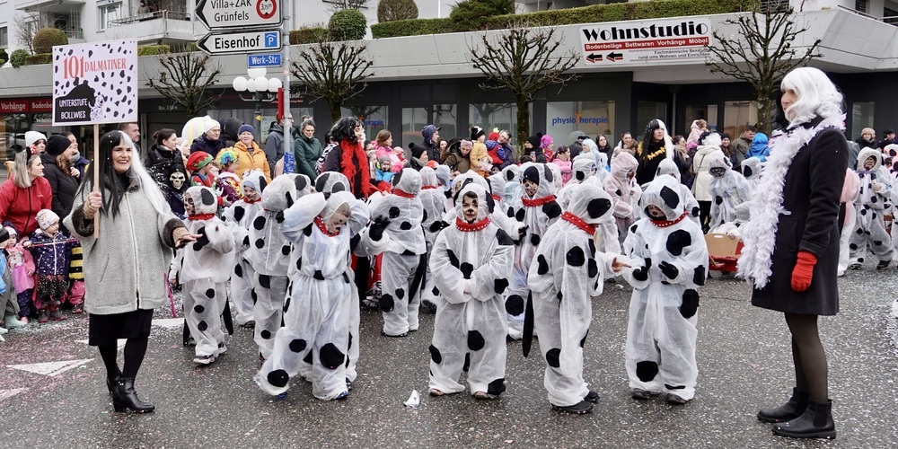 Bilder und Gesichter vom Kinder-Fasnachtsumzug Jona 2025