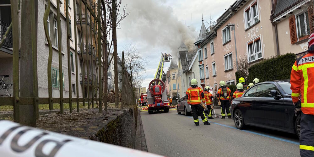 In einem Mehrfamilienhaus in St.Gallen hat ein Brand einen Sachschaden von mehreren Zehntausend Franken verursacht