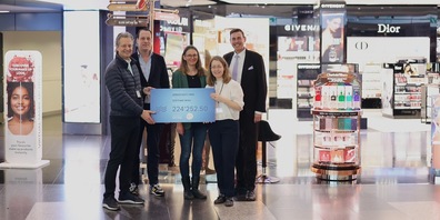  v.l.n.r. Stefan Gross (Flughafen Zürich AG), Stefan Seiz (Avolta), Alena Zehr (Stiftung Wisli), Sara Lozano (Stiftung Wisli), Michael Bruderer (Avolta)  