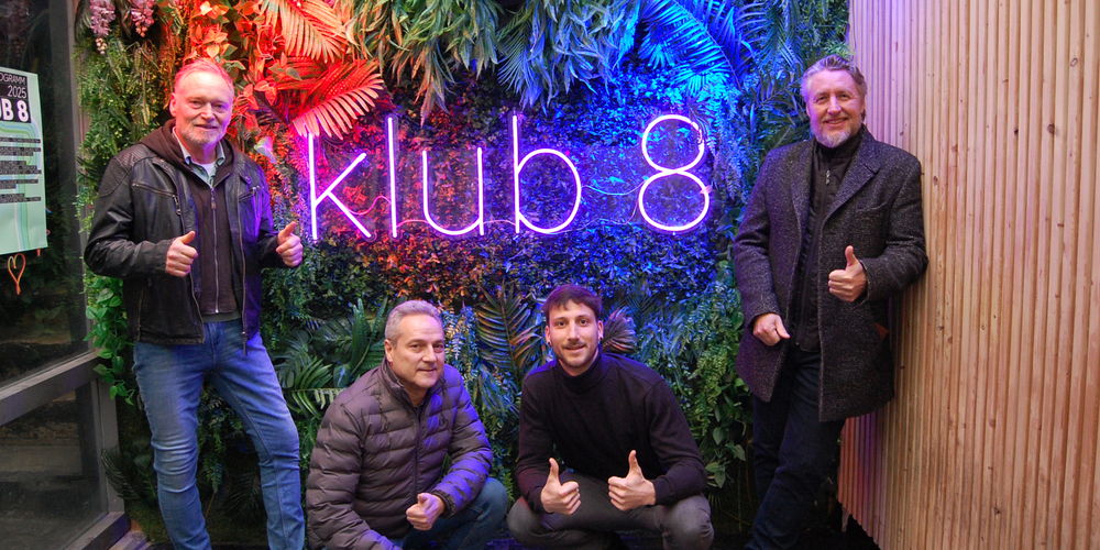 Daniel Hayoz (v.l.), Massimo Furlan alias DJ Max Mill, Yannick Vuga, Verantwortlicher des Klub 8 und Marcel Dezsö verspüren bereits grosse Vorfreude auf den kommenden Freitagabend.