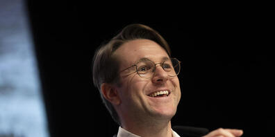 Philipp Wilhelm, Landammann von Davos, erholt sich langsam von einer Erschöpfungsdepression und nimmt seine Arbeit schrittweise wieder auf. (Archivbild)