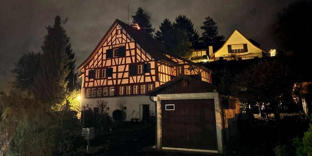 Nachdem die Gefahr gebannt war, konnten alle Bewohner wieder in ihr Gebäude zurückkehren. 