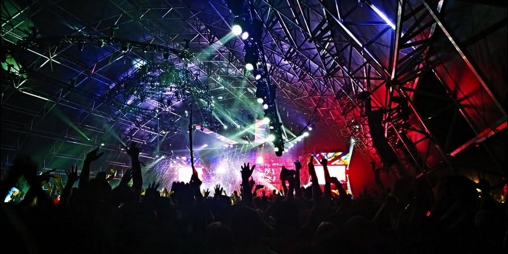 Alle Events finden im Festzelt an der Hofenstrasse 24 statt