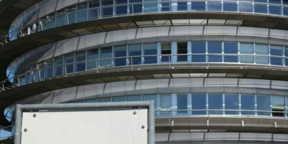 Die Arbeitslosenquote liegt im Kanton Aargau weiterhin über dem Schweizer Durchschnitt. Die sieben Regionalen Arbeitsvermittlungszentren - im Bild das RAV in Suhr - haben viel Arbeit. (Archivbild)