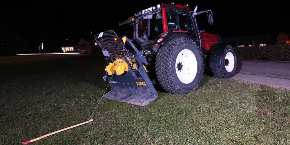 Der Traktor nach dem Arbeitsunfall.