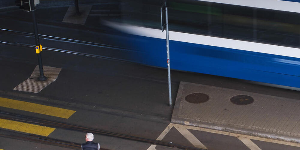 Die Verkehrsbetriebe Zürich verzeichneten im vergangenen Jahr sechs tödliche Unfälle. (Symbolbild)