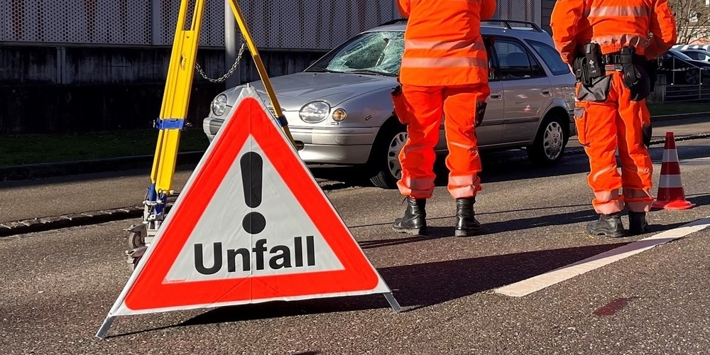 Erfreulich ist der Tiefststand der Schwerverletzten seit Messbeginn. Traurig ist der Höchststand an Verkehrstoten. (Symbolbild)