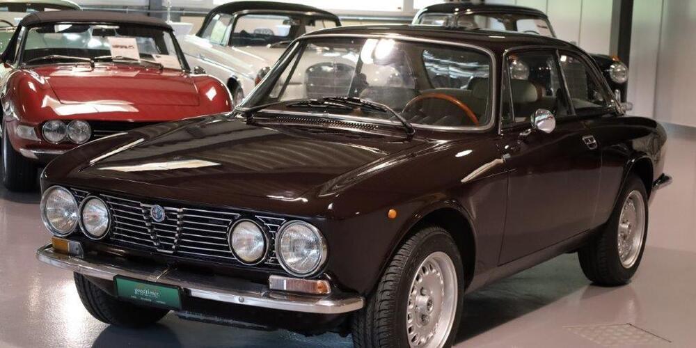 Auch dieser Alfa Romeo Bertone Junior kann probegefahren werden