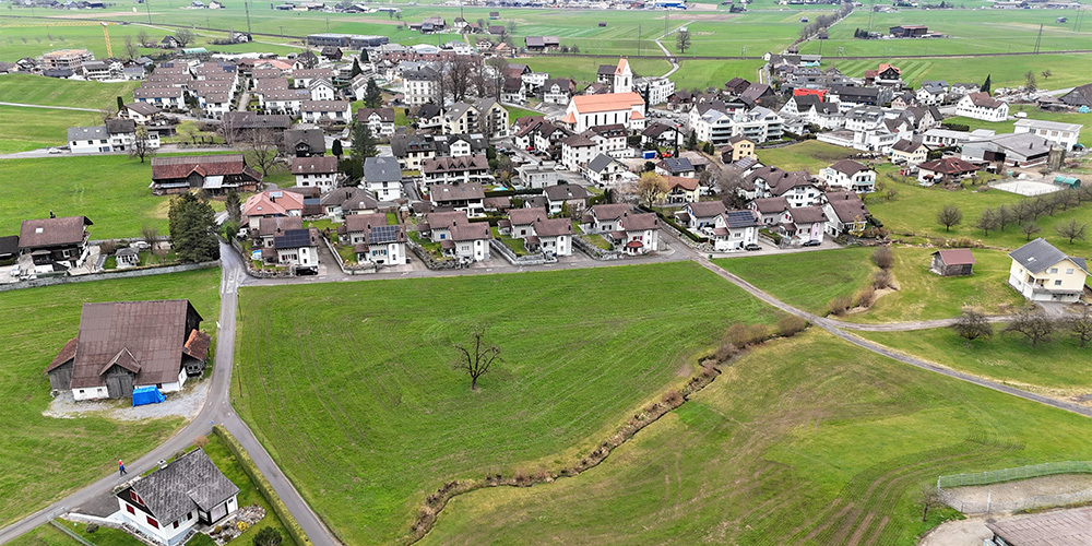 Der Gemeinderat möchte in der Adlerwis in Schübelbach ein neues Alterszentrum errichten.
