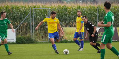 Raoul Marino (Mitte) steht wieder zur Verfügung und soll im Sturmzentrum den zum FC Rüthi abgewanderten Flamur Bojaxhi ersetzen. 