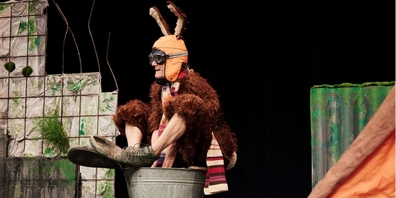Das Stück «Der Waise Hase Wilhelm» von Theater Dampf über die Bewältigung einer Trauersituation richtet sich an Kinder ab 5 Jahren.