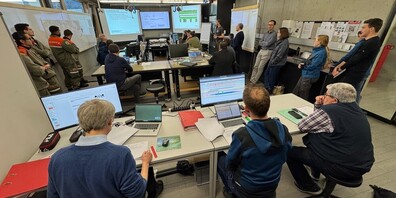 Training der Hochwasserstäbe