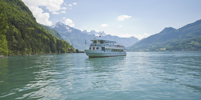 MS Quinten vor Au bei Quinten: Bei der Schiffsbetrieb Walensee AG startet die diesjährige Saison früher als sonst und endet neu mehrere Wochen später.