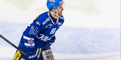 Trifft für Kloten im Powerplay zum Sieg: Dario Meyer.
