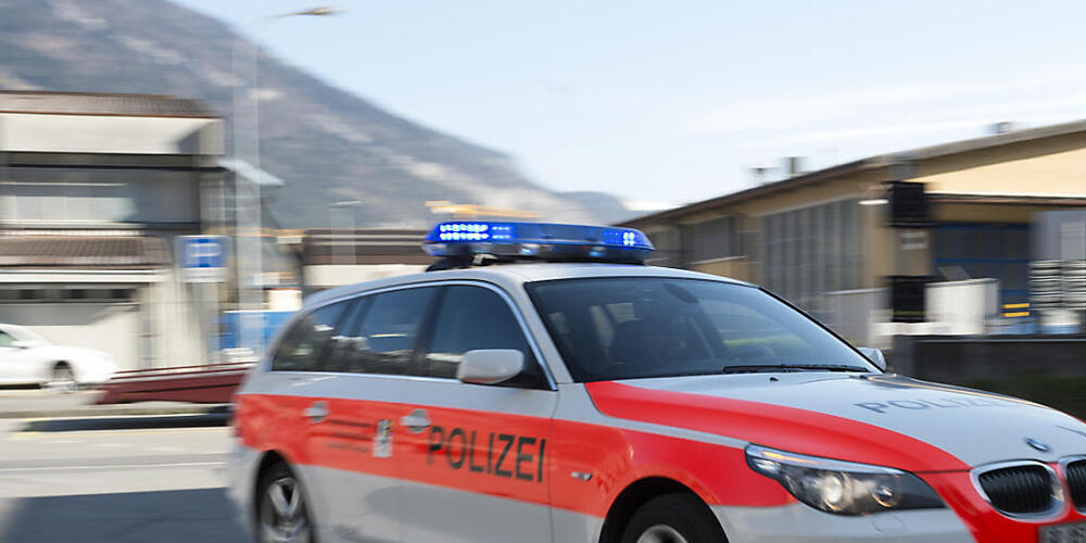 Die Stadtpolizei Chur musste zu einem Selbstunfall in Haldenstein ausrücken. (Symbolbild)