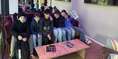 «Freitagabend»-Crew: Festival-Feeling und Warten auf den grossen Auftritt.