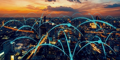 Als Teil eines Demand-Side-Management-Netzwerks, kommunizieren automatisierte Gebäudesysteme direkt mit Energieanbietern und dem Stromnetz.