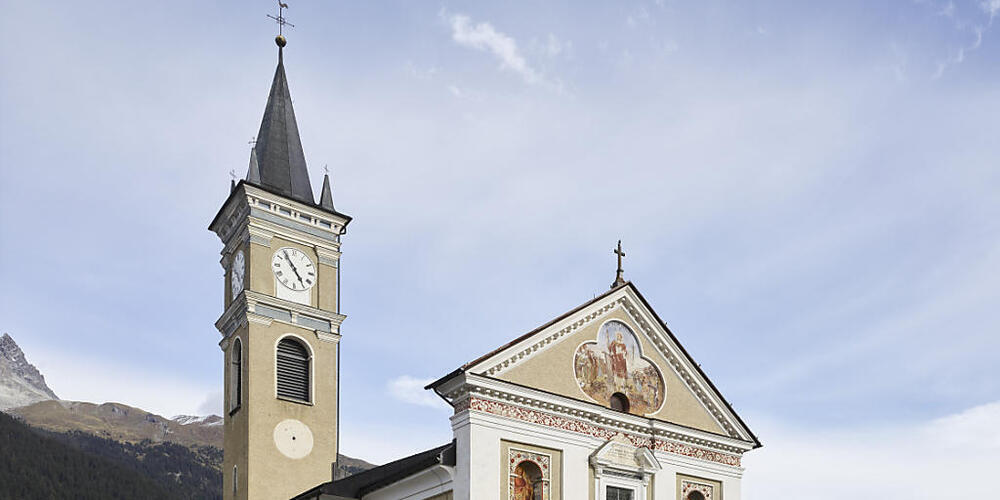Die Landeskirchen in Graubünden mussten 2023 erneut viele Abgänge hinnehmen. Erstmals leben mehr Konfessionslose als Reformierte im Kanton. Den Grossteil machen aber weiterhin die Katholiken aus. (Archivbild)