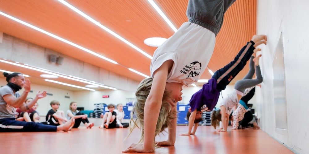 An den Frühlingssportkursen können alle interessierten Schüler aus der Stadt und dem Grünen Ring teilnehmen