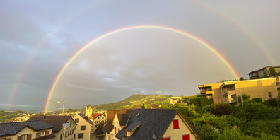 «So schön kann es in Wollerau sein», schreibt Hans Jürg Jakob zu seinem Regenbogenbild.