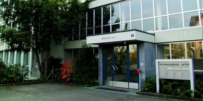 Das Bezirksgericht Uster ordnet eine stationäre Massnahme für den heute 51-Jährigen an. Wegen paranoider Schizophrenie ist er schuldunfähig. (Symbolbild)